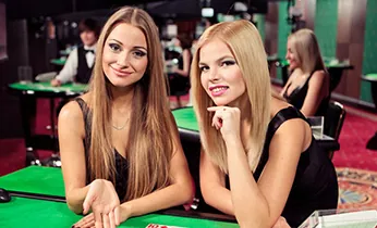 Hình ảnh đấu trường đá gà trực tuyến tại i9bet100 với không khí sôi động